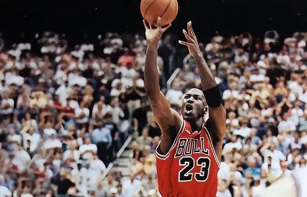 他的滞空能, alt, 大的身材