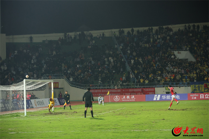 球也点燃了 球也点燃了